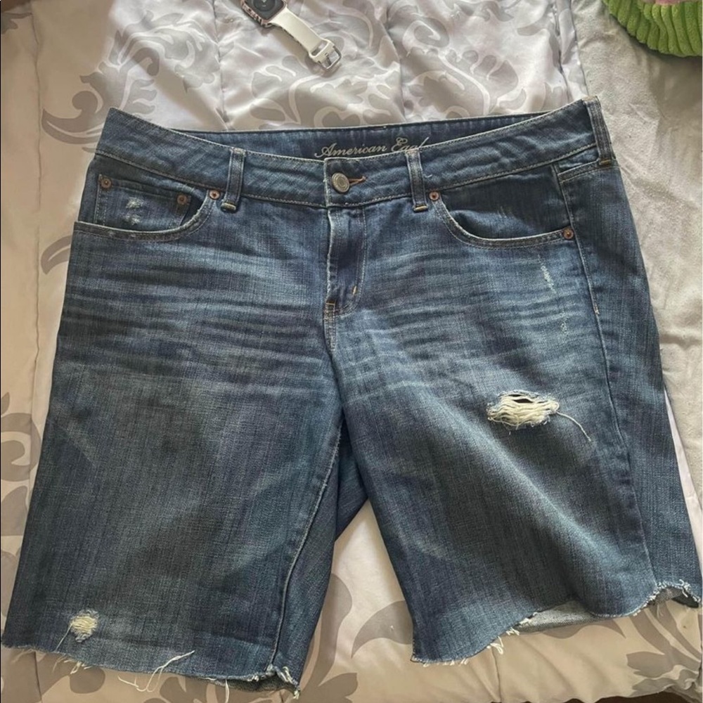 NWOT AMERICAN EAGLE SZ 14 favorite bf fit Bermuda style denim shorts